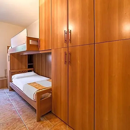Appartamento Le Pergole 02 - Trilocale Con Posto Auto La Maddalena (Sassari)